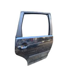 PORTA TRASEIRA DIREITA CAPTIVA 2008 2009 A 2017 (DETALHE)