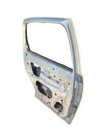 PORTA TRASEIRA ESQUERDA CORSA / CLASSIC 1996 2000 A 2016