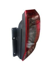 LANTERNA TRASEIRA DIREITA OROCH 2016 A 2022