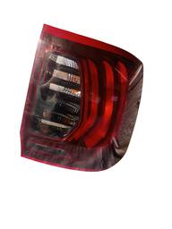 LANTERNA TRASEIRA DIREITA OROCH 2016 A 2022