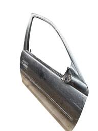 PORTA DIANTEIRA DIREITA CORSA / CLASSIC 1996 1997 A 2016