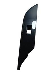 MOLDURA BOTAO VIDRO TRASEIRO DIREITO HILUX 2016 A 2024