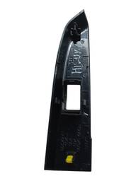 MOLDURA ACABAMENTO COMANDO VIDRO TRAS. LE HILUX 2005/2015