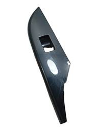 MOLDURA ACABAMENTO BOTAO VIDRO TRASEIRO DIREITO HILUX 16/