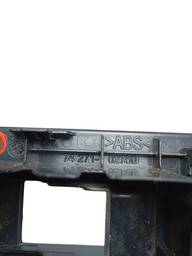 MOLDURA ACABAMENTO BOTAO VIDRO TRAS. DIREITO COROLLA 14/19