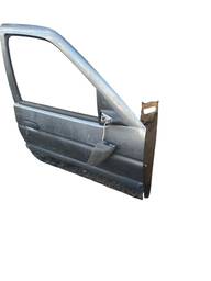 PORTA DIANTEIRA DIREITA ESCORT ZETEC