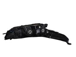 FAROL ESQUERDO YARIS 2019 2020 A 2025