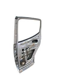 PORTA TRASEIRA DIREITA MERCEDES CLASSE A 160 190 1999 A 2005