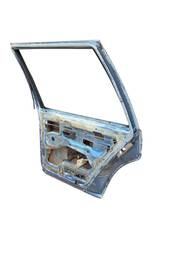 PORTA TRASEIRA DIREITA SANTANA 1987 1988 A 1990