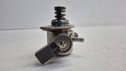 BOMBA ALTA PRESSÃO MERCEDES B200 1.6 TURBO 2013 2014 2015