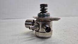 BOMBA ALTA PRESSÃO MERCEDES B200 1.6 TURBO 2013 2014 2015