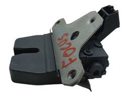 FECHADURA TAMPA FOCUS HATCH SEDAN VOLVO V40 EVOQUE 09/19