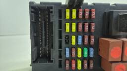 CAIXA FUSÍVEL FIAT PALIO 1.8 E-TORQ 2012 A 2018