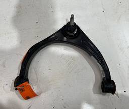 Bandeja Diant Esqureda Ram 1500 Classic 5.7 2022 a 2023 Sup