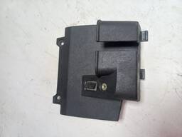 ACABAMENTO CONSOLE C/USB FOCUS GLX 2009 2010 2011 2012 2013
