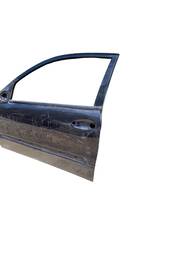 PORTA DIANTEIRA ESQUERDA MERCEDES CLASSE C 180 200 320 01/07