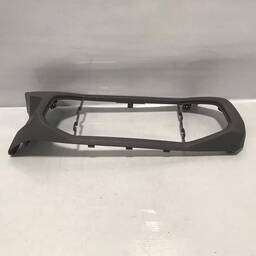 Moldura Acabamento Multimidia Rádio Onix Prisma 13/19