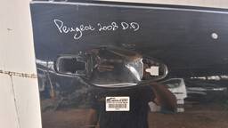 PORTA DIANTEIRA DIREITA PEUGEOT 2008 2015 2016 A 2023
