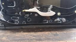 PORTA DIANTEIRA DIREITA PEUGEOT 2008 2015 2016 A 2023