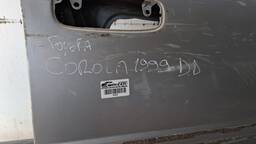 PORTA DIANTEIRA DIREITA COROLLA 1998 1999 A 2002