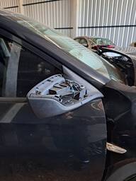 Retrovisor Direito Tracker 2020 a 2025 S/ Pisca S/Capa
