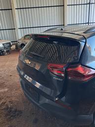 Tampa Traseira Chevrolet Tracker 2020 a 2025