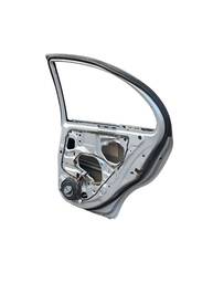 PORTA TRASEIRA DIREITA MARCH 2012 2013 A 2020