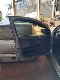 Porta Dianteira Esquerda Volkswagen Voyage 2008 a 2013