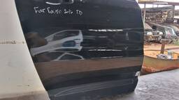 PORTA TRASEIRA DIREITA TORO 2016 2017 2018/..