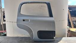 PORTA TRASEIRA DIREITA UNO WAY 2011 A 2021 C/ FURO MOLDURA