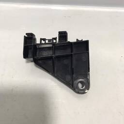 Suporte Guia Parachoque Dianteiro Direito Corolla 15/17