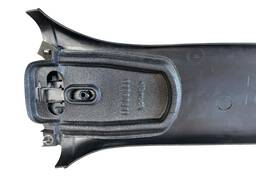 MOLDURA ACABAMENTO COLUNA CENTRAL ESQUERD GM ASTRA 1999/2011