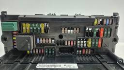 CAIXA FUSÍVEIS BMW X3 2.0 4X4 2014