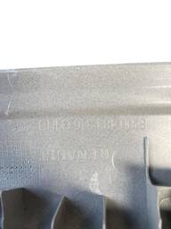 MOLDURA ESQUERDA COLUNA PARABRISA RENAULT MEGANE