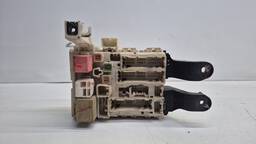 CAIXA FUSÍVEL TOYOTA COROLLA 1.8 2.0 2009 A 2015