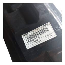 FAROL DIREITO HB20 2013 A 2019 MÁSCARA NEGRA COM DETALHE