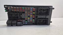 CAIXA FUSÍVEL RANGE ROVER SPORT 3.6 V8 2008 A 2010
