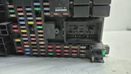 CAIXA FUSÍVEL RANGE ROVER SPORT 3.6 V8 2008 A 2010