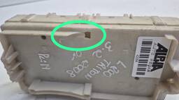 CAIXA FUSÍVEL MITSUBISHI L200 TRITON 3.2 2008