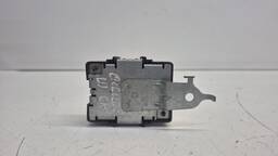 MODULO RELE PORTA TOYOTA COROLLA 2015 A 2017