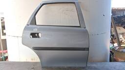 PORTA TRASEIRA DIREITA VECTRA 1997 1998 A 2005