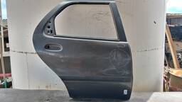 PORTA TRASEIRA DIREITA PALIO SIENA 1996 A 2004 C/DETALHE