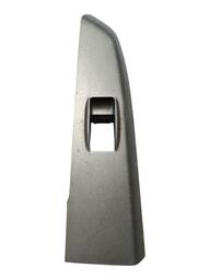 MOLDURA ACAB. BOTAO VIDRO TRAS. ESQUERDO HILUX 2005 A 2015