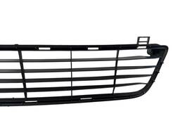 GRADE CENTRAL INFERIOR PARACHOQUE HILUX 2012 2013 A 2015