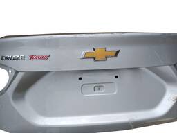 TAMPA TRASEIRA CRUZE 2017 A 2023 SEDAN LT SEM FURO FRISO DET