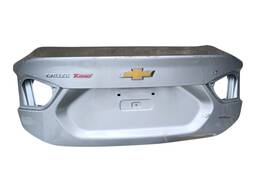 Tampa Traseira Cruze 2017 a 2023 Sedan LT Sem Furo Friso Det