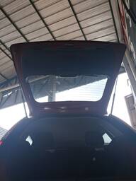 Tampa Traseira Fiesta Hatch 2003 2004 a 2014