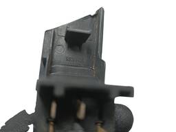 BOTAO INTERRUPTOR TRAVA VIDRO ASTRA 1999 A 2012 (DETALHE)