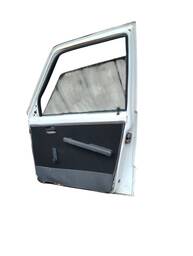 PORTA DIANTEIRA DIREITA UNO FIORINO 1988 1989 A 2004