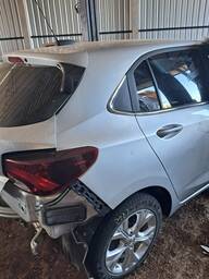 Recorte Lateral Traseiro Direito Chevrolet Onix Hatch 2021